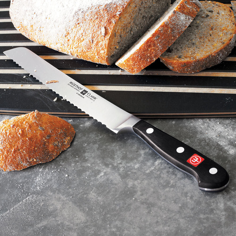 Wusthof 9 Classic Double-Serrated Bread Knife
