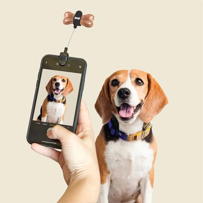 Doggie Treat Selfie Stick - Kikkerland